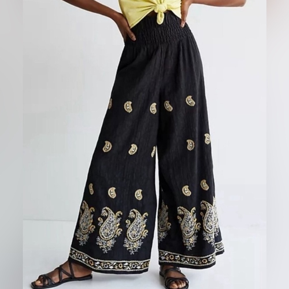 NWT Anthropologie Maeve Black Wide Leg Smocked Embroidered Pants Size Medium
